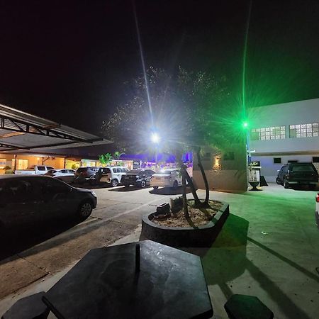 Hotel Pousada Paraiso Avaré エクステリア 写真
