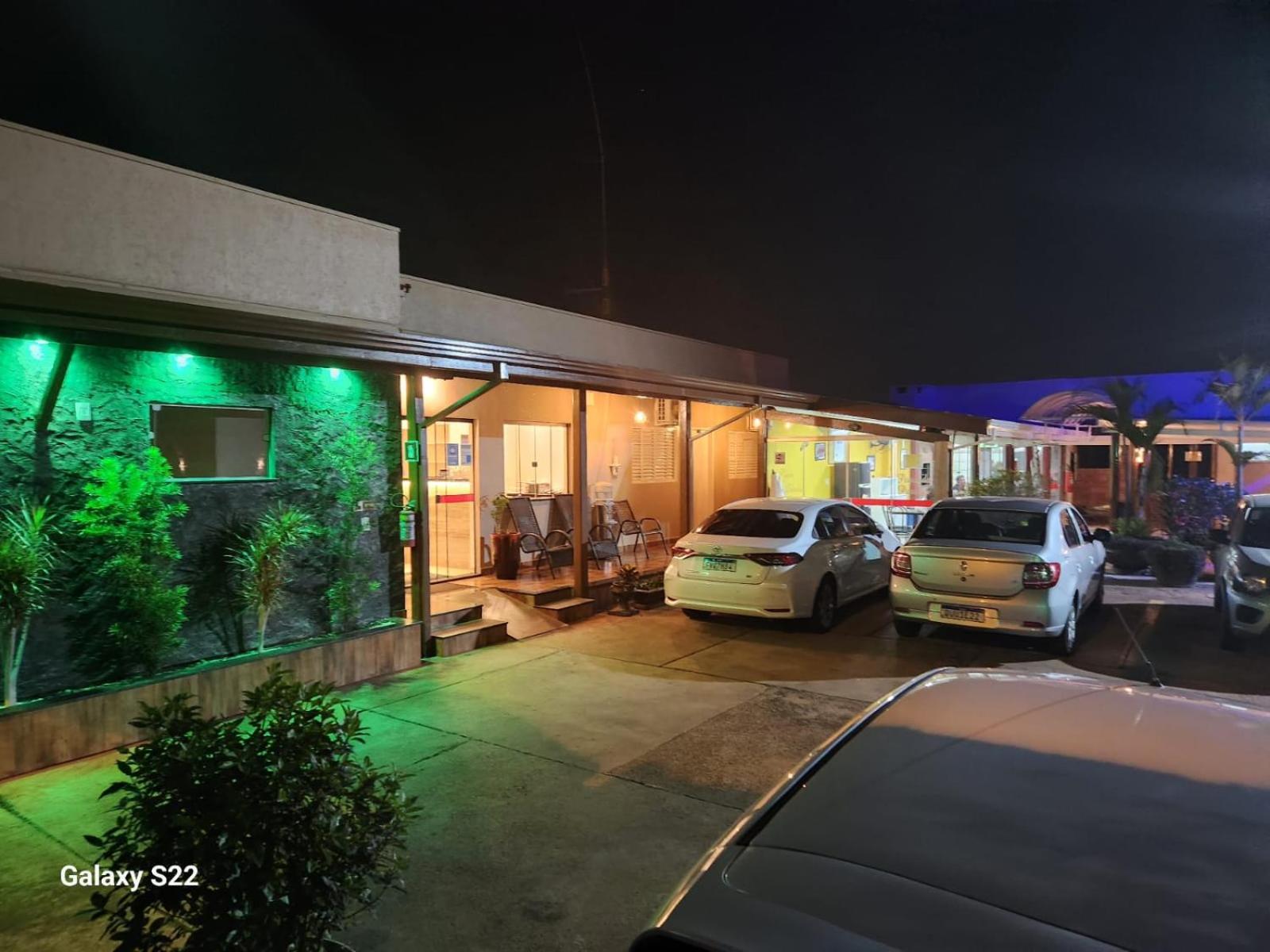 Hotel Pousada Paraiso Avaré エクステリア 写真